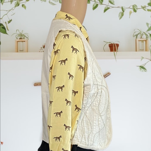 Vintage Handmade Cream Vest - Picture 14 of 15